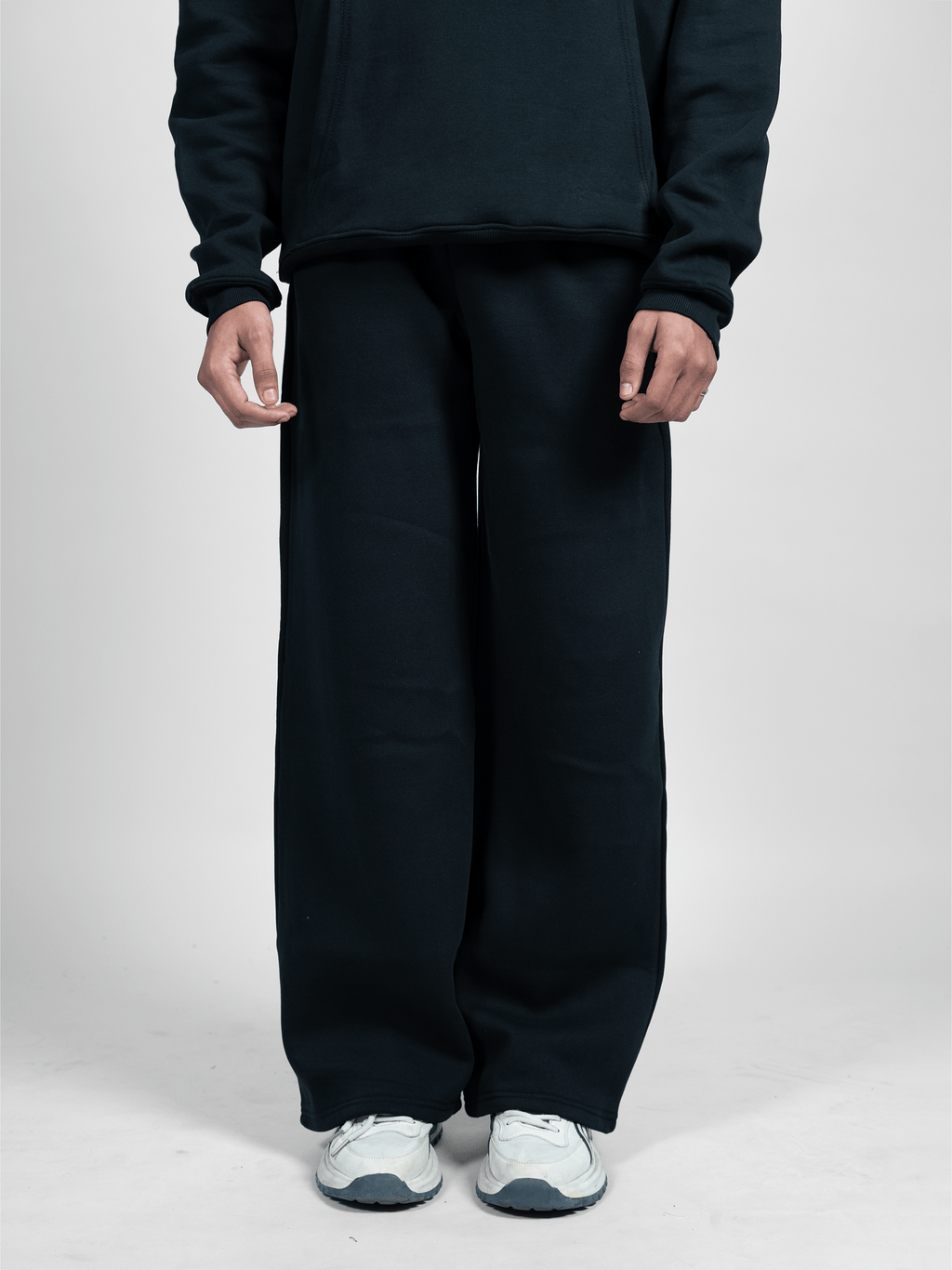 BLACK COZY SWEATPANTS